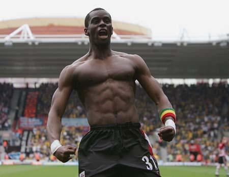 H.C.7. Lui c mw,mw c lui,d numero 7 !!! C la puissance 7 man!Let ya coms!